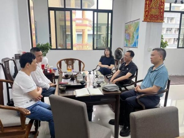 联丰优配  白云均禾：党建引领聚合力，关爱“小候鸟”共筑幸福巢